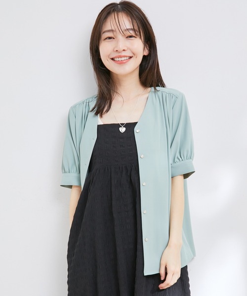 VIS(ビス)の「【防シワ・洗える】Vネック半袖ブラウス(シャツ/ブラウス・レディース・ホワイト系その他/グリーン系その他/ネイビー/ホワイト/ピンク・FREE)」の10枚目の写真