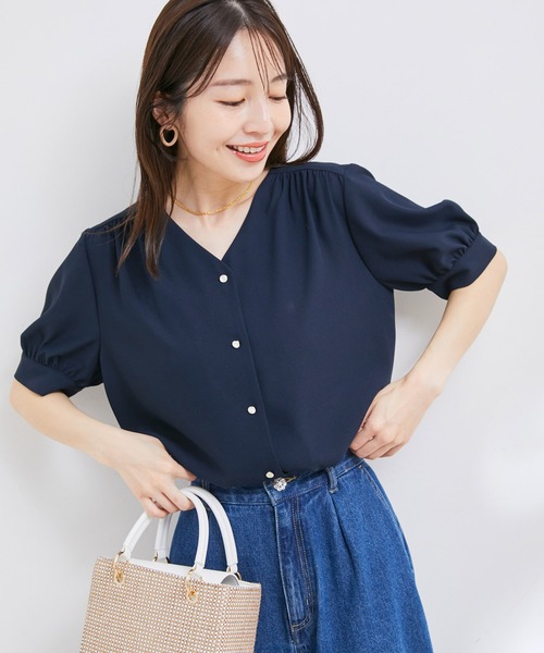 VIS(ビス)の「【防シワ・洗える】Vネック半袖ブラウス(シャツ/ブラウス・レディース・ホワイト系その他/グリーン系その他/ネイビー/ホワイト/ピンク・FREE)」の15枚目の写真