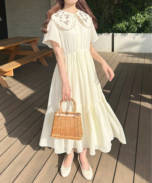 美品　セルフポートレイト　ティアード　スパンコール　ビジュー　フレア　ワンピース 朝露スパンコール煌めく花刺繍ミディアムワンピース（紐ベルト
