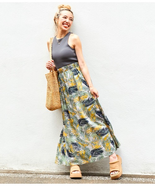 anap mimpi（アナップミンピ）の「2パターンリーフ柄マーメイドスカート 【セットアップ可能】（スカート・レディース・カーキ/ダークグレー・FREE）」の3枚目の写真