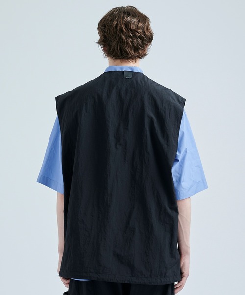 N.HOOLYWOOD(N.ハリウッド)の「STUDIOUS別注 VEST(ベスト・メンズ・グレー/ブラック・36/38/40)」の7枚目の写真