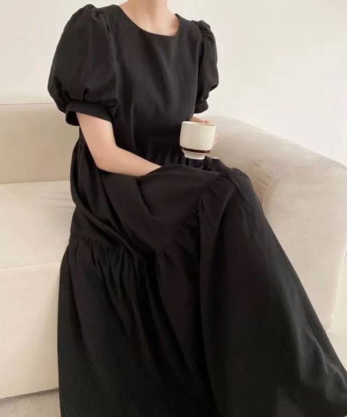 MAISON BREEZE(メゾンブリーズ)の「【MAISON BREEZE】パフスリーブティアードワンピース KNF018(ワンピース・レディース・ブラック/ベージュ・FREE)」の7枚目の写真