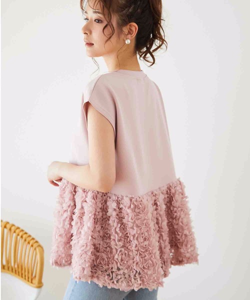 M y u(ミュー)の「フラワー 裾デザイン TOPS(Tシャツ/カットソー・レディース・ブラック/ホワイト/ネイビー/ピンク・FREE/LARGE)」の22枚目の写真