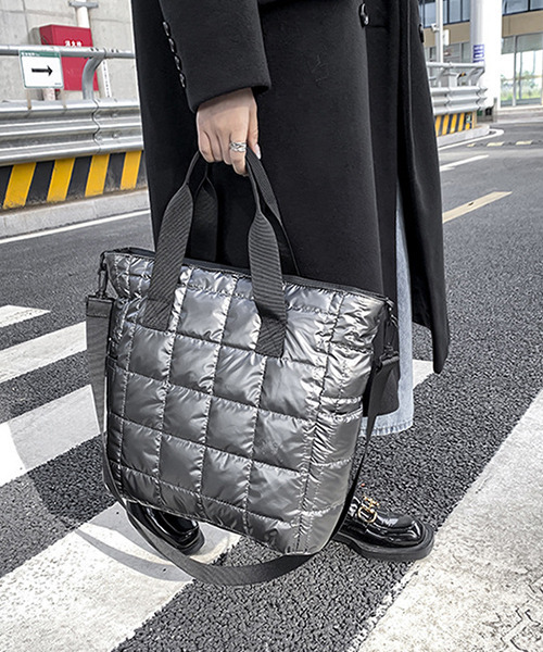 c.u.l(シーユーエル)の「キルティング ナイロンショルダーバッグ cula667(ショルダーバッグ・レディース・ブラック/シルバー・FREE)」の7枚目の写真