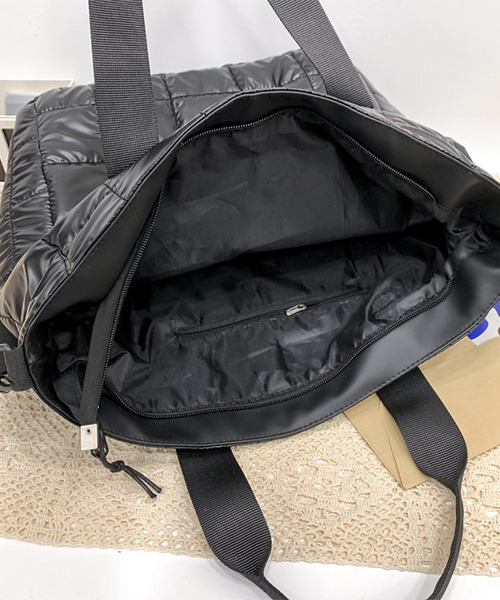 c.u.l(シーユーエル)の「キルティング ナイロンショルダーバッグ cula667(ショルダーバッグ・レディース・ブラック/シルバー・FREE)」の19枚目の写真