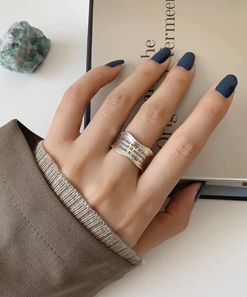 RiNc （リンク）の「【 NOLITA / ノリータ 】スローガン デザイン フォント リング フリーサイズ メッセージ リング 指輪（リング・レディース・シルバー・FREE）」の4枚目の写真