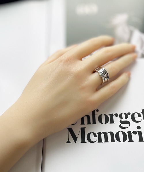 RiNc （リンク）の「【 NOLITA / ノリータ 】スローガン デザイン フォント リング フリーサイズ メッセージ リング 指輪（リング・レディース・シルバー・FREE）」の3枚目の写真