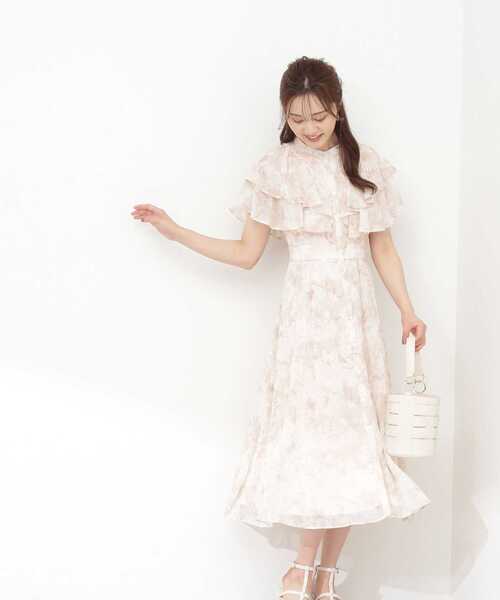 PROPORTION BODY DRESSING(プロポーションボディドレッシング)の「フラワープリントラッフルワンピース(ワンピース・レディース・ブラック/ベージュ・MEDIUM/SMALL)」の17枚目の写真