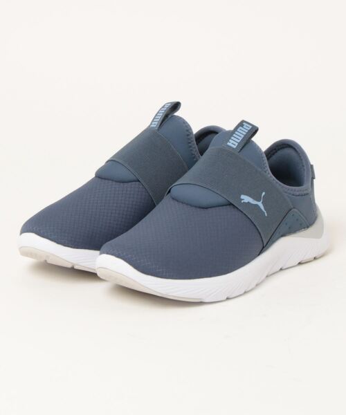 PUMA(プーマ)の「PUMA プーマ ウィメンズ ソフトライド REMI スリッポン ランニングシューズ(スニーカー・レディース・ブラック×ゴールド/ブラック/ブルー・24.5cm/24.0cm/22.0cm/23.0cm/26.0cm/22.5cm/25.5cm/25.0cm/23.5cm)」の22枚目の写真