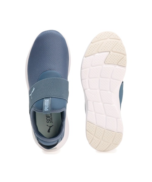 PUMA(プーマ)の「PUMA プーマ ウィメンズ ソフトライド REMI スリッポン ランニングシューズ(スニーカー・レディース・ブラック×ゴールド/ブラック/ブルー・24.5cm/24.0cm/22.0cm/23.0cm/26.0cm/22.5cm/25.5cm/25.0cm/23.5cm)」の15枚目の写真