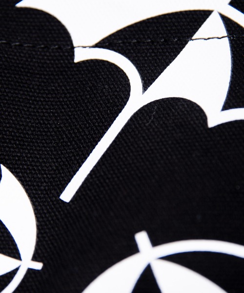 Arnold Palmer(アーノルドパーマー)の「アンブレラパターン キャンバス シェア トート スモール(トートバッグ・レディース・ブラック/ライトブルー/グレイッシュベージュ/インディゴブルー・F)」の17枚目の写真