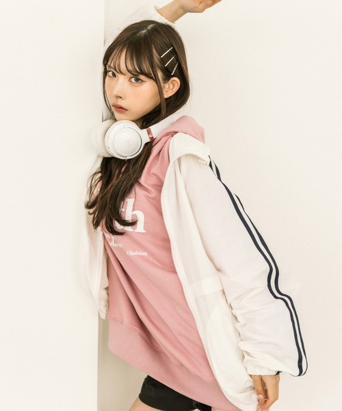 OLIVE des OLIVE（オリーブデオリーブ）の「ラインスリーブシャカシャカブルゾン　1032070070（ブルゾン・レディース・オフホワイト/ネイビー・FREE）」の4枚目の写真