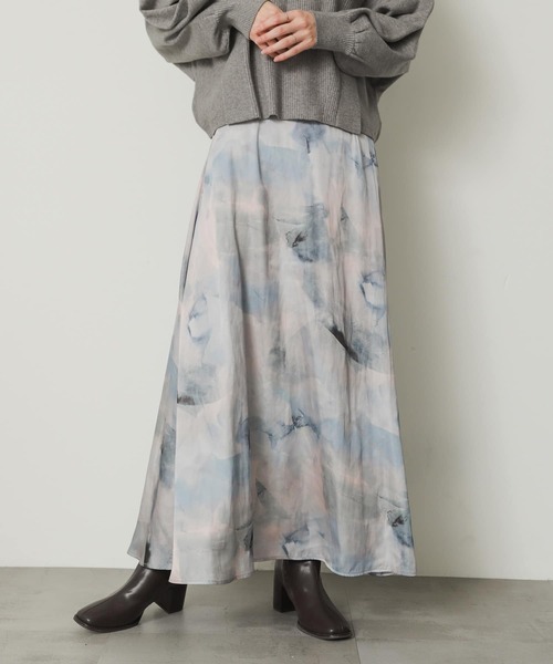 SENSE OF PLACE by URBAN RESEARCH(センスオブプレイスバイアーバンリサーチ)の「サテンナロースカート(スカート・レディース・イエロー/チャコールグレー/ブルー系その他・SMALL/MEDIUM)」の13枚目の写真