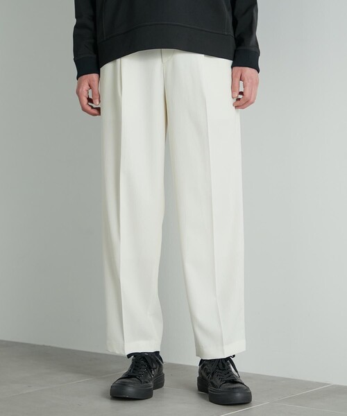 UNITED TOKYO（ユナイテッドトウキョウ）の「60/2 スーピマコットンチノパンツ（チノパンツ・メンズ・ダークグレー/ブラウン/オフホワイト・1/2）」の2枚目の写真