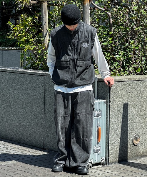 kutir（クティール）の「刺繍入りビックポケットデニムベスト（ベスト・メンズ・インディゴブルー/ブラック・MEDIUM/LARGE）」の8枚目の写真