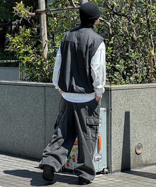 kutir（クティール）の「刺繍入りビックポケットデニムベスト（ベスト・メンズ・インディゴブルー/ブラック・MEDIUM/LARGE）」の10枚目の写真