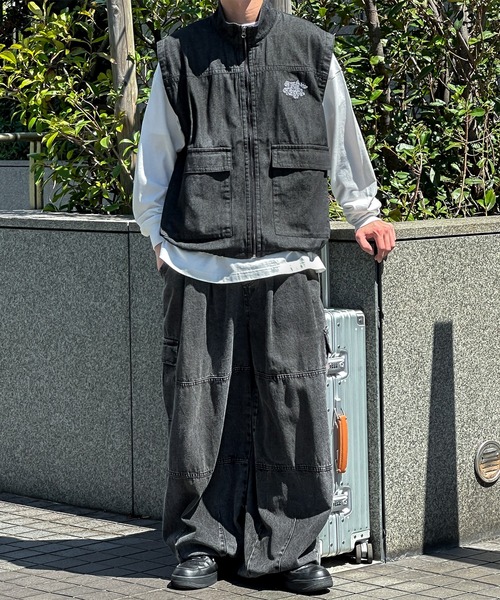 kutir（クティール）の「刺繍入りビックポケットデニムベスト（ベスト・メンズ・インディゴブルー/ブラック・MEDIUM/LARGE）」の7枚目の写真