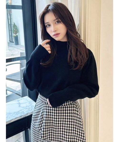 RESEXXY（リゼクシー）の「コクーンクロップドニット（ニット/セーター・レディース・ベージュ/ブラック/ホワイト・FREE）」の4枚目の写真