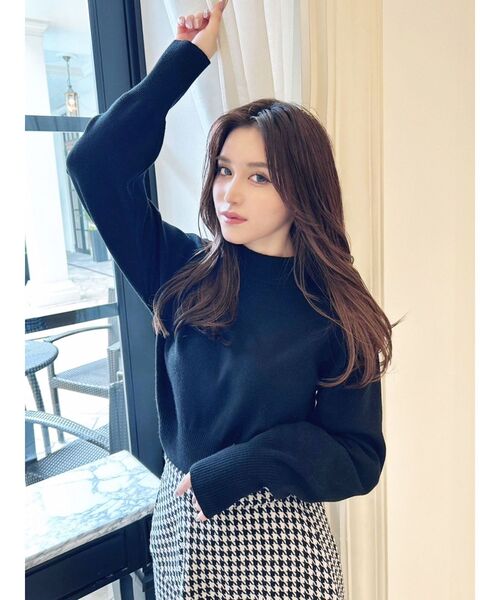 RESEXXY（リゼクシー）の「コクーンクロップドニット（ニット/セーター・レディース・ベージュ/ブラック/ホワイト・FREE）」の5枚目の写真