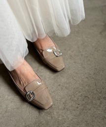 POMFLEUR（ポムフルール）の「POMFLEUR ポムフルール ビジューベルトローファーパンプス（3cmヒール）（パンプス）」