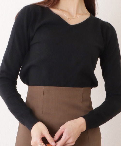 Lace Ladies(レースレディース)の「Vネックカシミヤタッチスフレニットプルオーバー(ニット/セーター・レディース・ベージュ/ネイビー/グレー/ブラック・S/FREE)」の7枚目の写真