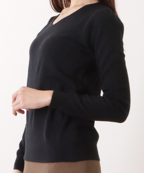 Lace Ladies(レースレディース)の「Vネックカシミヤタッチスフレニットプルオーバー(ニット/セーター・レディース・ベージュ/ネイビー/グレー/ブラック・S/FREE)」の8枚目の写真