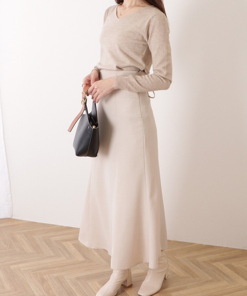 Lace Ladies(レースレディース)の「Vネックカシミヤタッチスフレニットプルオーバー(ニット/セーター・レディース・ベージュ/ネイビー/グレー/ブラック・S/FREE)」の21枚目の写真