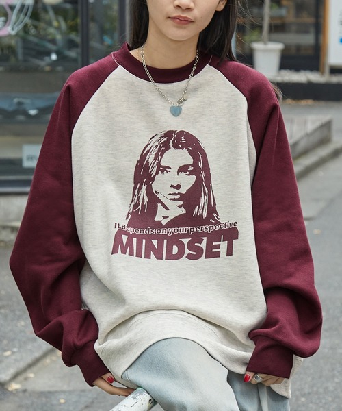 セール】ガールプリントラグラン配色スウェット/MINDSET&MOOD