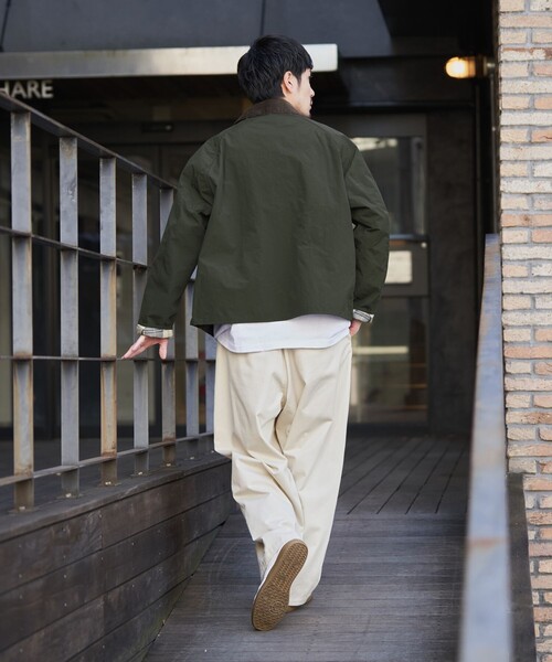Barbour（バブアー）の「Barbour/バブアー 別注 BORROWDALE /ボロウデール/ナイロン（ブルゾン・メンズ・ブラック/オフホワイト/オリーブ・42/40/38）」の6枚目の写真