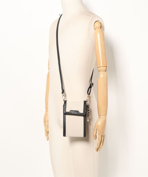 pom ponette junior（ポンポネットジュニア）の「異素材コンビスマホ