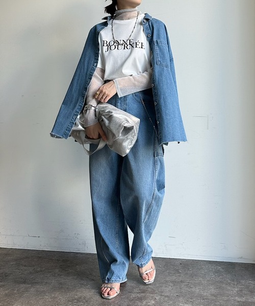 DouDou(ドゥドゥ)の「【WEB限定】ラメチュールレイヤードロゴTEE(Tシャツ/カットソー・レディース・オフホワイト/ブラック/グレー・FREE)」の4枚目の写真