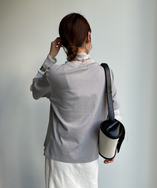 DouDou(ドゥドゥ)の「【WEB限定】ラメチュールレイヤードロゴTEE(Tシャツ/カットソー・レディース・オフホワイト/ブラック/グレー・FREE)」の17枚目の写真