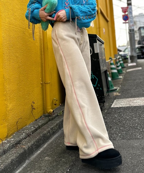 mi via loca（ミヴィアロカ）の「Vintageライク ボタン布帛使い フリースボア イージーパンツ（その他パンツ・レディース・チャコールグレー/ベージュ/ピンク・FREE）」の20枚目の写真