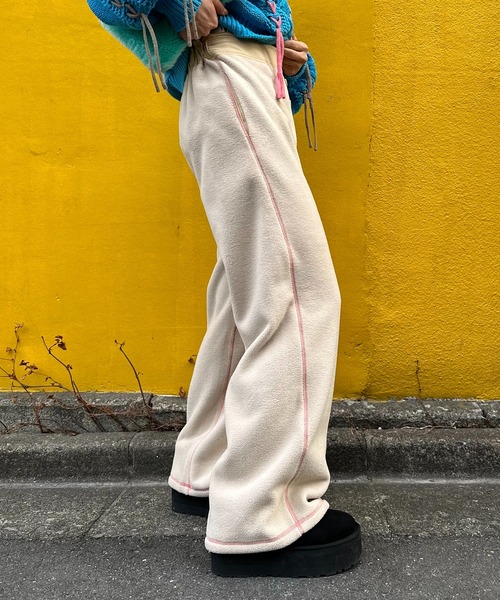 mi via loca（ミヴィアロカ）の「Vintageライク ボタン布帛使い フリースボア イージーパンツ（その他パンツ・レディース・チャコールグレー/ベージュ/ピンク・FREE）」の22枚目の写真