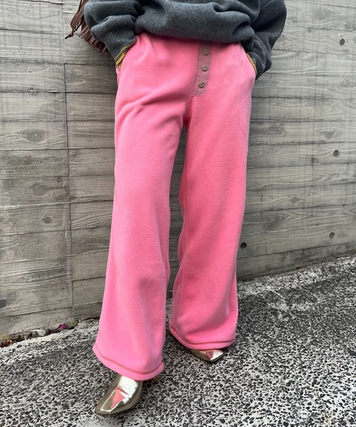 mi via loca（ミヴィアロカ）の「Vintageライク ボタン布帛使い フリースボア イージーパンツ（その他パンツ・レディース・チャコールグレー/ベージュ/ピンク・FREE）」の8枚目の写真