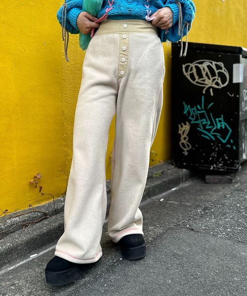 mi via loca（ミヴィアロカ）の「Vintageライク ボタン布帛使い フリースボア イージーパンツ（その他パンツ・レディース・チャコールグレー/ベージュ/ピンク・FREE）」の17枚目の写真