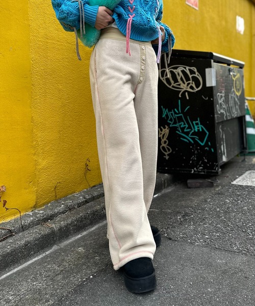 mi via loca（ミヴィアロカ）の「Vintageライク ボタン布帛使い フリースボア イージーパンツ（その他パンツ・レディース・チャコールグレー/ベージュ/ピンク・FREE）」の18枚目の写真