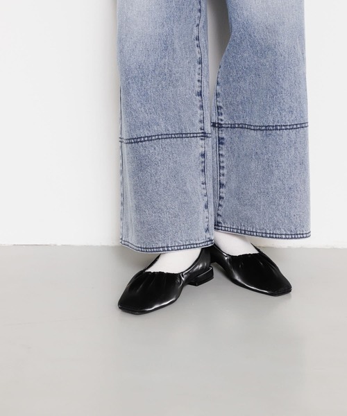 SENSE OF PLACE by URBAN RESEARCH(センスオブプレイスバイアーバンリサーチ)の「シャイニーギャザーフラットシューズ(パンプス・レディース・チャコールグレー/イエロー/ブラック・MEDIUM/SMALL/LARGE)」の18枚目の写真