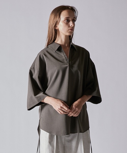 CLEL（クレイル）の「【CLEL】Herringbone TR Short Sleeve Side Lace Skipper Shirt /ヘリンボーンTR半袖サイドレーススキッパーシャツ（シャツ/ブラウス・メンズ・チャコールグレー/グレー/ブルー系/ブラウン/ブラック・L/M/S/XS）」の4枚目の写真