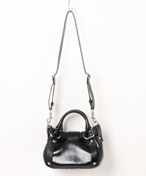 inter-chaussures(インターショシュール)の「【BIASIA】ミディアムサイズレザーハンドバッグ(Q46465)(ハンドバッグ・レディース・ブラック・ALL)」の2枚目の写真