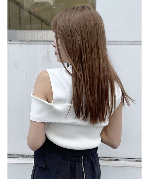 MURUA(ムルーア)の「ワンサイドドロップニットトップス(ニット/セーター・レディース・ホワイト/ブラック/ブルー・FREE)」の14枚目の写真