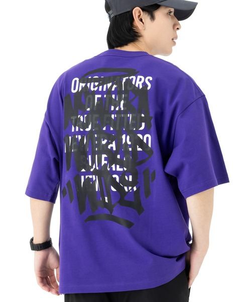 NEW ERA(ニューエラ)の「ニューエラ 半袖Tシャツ オーバーサイズ ONSPOTZ別注(Tシャツ/カットソー・メンズ・ブラック/ホワイト/ダークグレー/パープル/オフホワイト/ネイビー/オリーブ/ホワイト系その他2/ブラック系その他/ネイビー系/グレー系その他/ホワイト系その他・XL/L/M/XXL/S)」の12枚目の写真