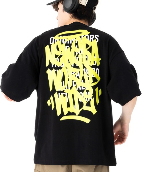 NEW ERA(ニューエラ)の「ニューエラ 半袖Tシャツ オーバーサイズ ONSPOTZ別注(Tシャツ/カットソー・メンズ・ブラック/ホワイト/ダークグレー/パープル/オフホワイト/ネイビー/オリーブ/ホワイト系その他2/ブラック系その他/ネイビー系/グレー系その他/ホワイト系その他・XL/L/M/XXL/S)」の5枚目の写真