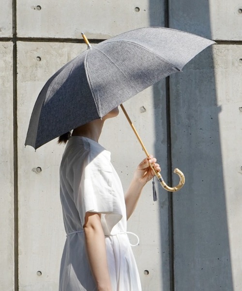 because（ビコーズ）の「because（ビコーズ）Plain Color&Stripe&Check&Botanical Print 晴雨兼用傘（UVカット）（長傘・レディース・ネイビー/グレー/グレー×ホワイト/サックスブルー/ブラック/アイボリー/ホワイト系その他/グリーン/グレー系その他2/オレンジ/ブルー・ONE SIZE）」の5枚目の写真