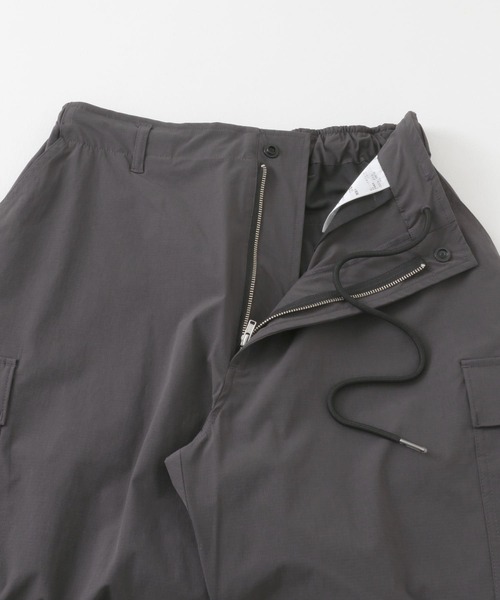 Uiscel（ユイセル）の「Uiscel　リップストップカーゴパンツ（その他パンツ・メンズ・チャコールグレー/ブラック・MEDIUM/LARGE）」の16枚目の写真