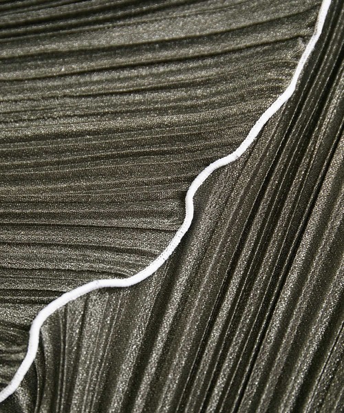 ROPE' PICNIC（ロペピクニック）の「シアープリーツプチハイネックカットトップス（Tシャツ/カットソー・レディース・オフホワイト/チャコールグレー/ブルー・38）」の8枚目の写真