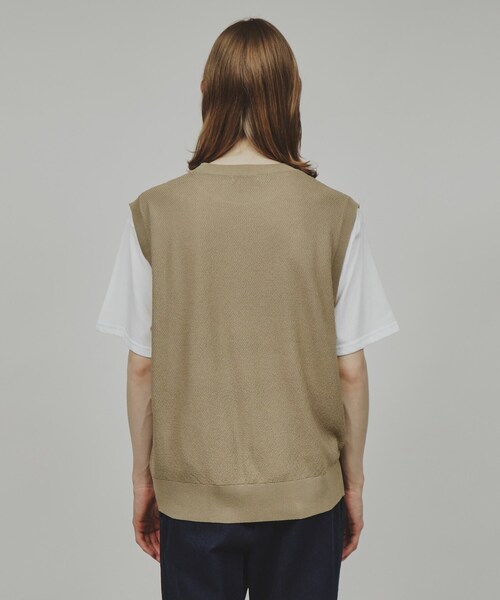 tk.TAKEO KIKUCHI(ティーケータケオキクチ)の「◆ニットベストアンサンブルTシャツ(ベスト・メンズ・ブラック/ブルー系その他/サンドベージュ・04/03/02)」の6枚目の写真