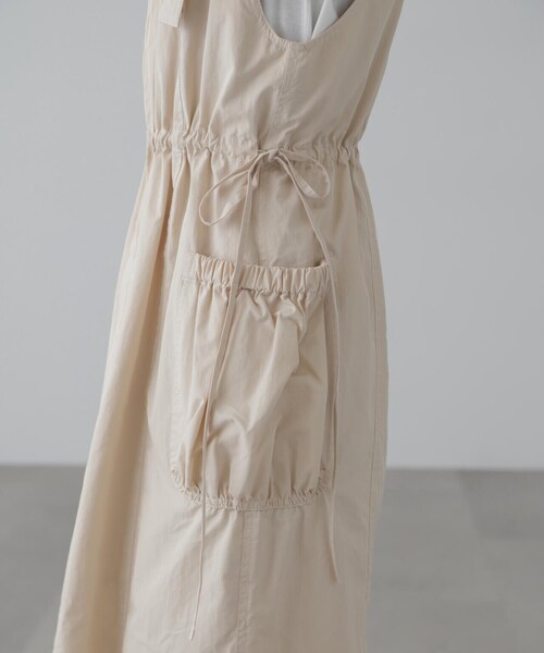 FREE'S MART(フリーズマート)の「フロントジップジャンパースカート(ワンピース・レディース・カーキ/ベージュ/ブラック・SMALL/MEDIUM)」の21枚目の写真