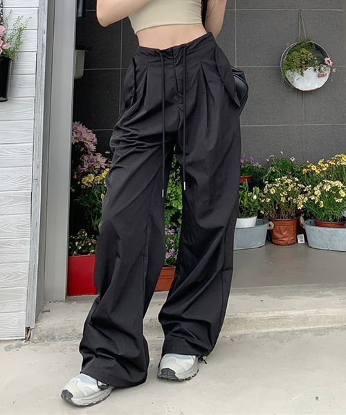 LAFFMO（ラフモ）の「ナイロンカーゴワイドパンツ（その他パンツ・レディース・ブラック/ダークグレー・F）」の18枚目の写真