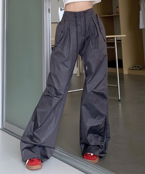 LAFFMO（ラフモ）の「ナイロンカーゴワイドパンツ（その他パンツ・レディース・ブラック/ダークグレー・F）」の22枚目の写真